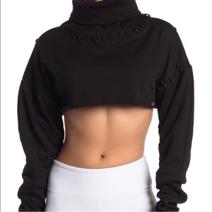 Alo Yoga | NWT | Splice Long Sleeve Cropped Top | 
Large | Black